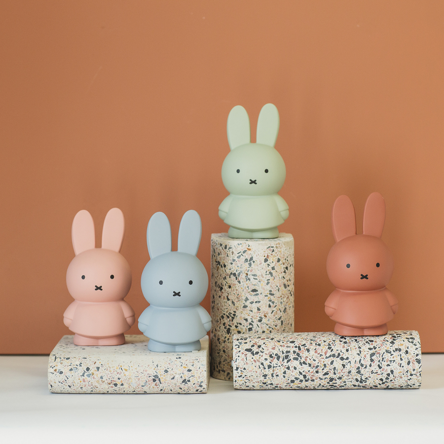 Alcancía Miffy Café