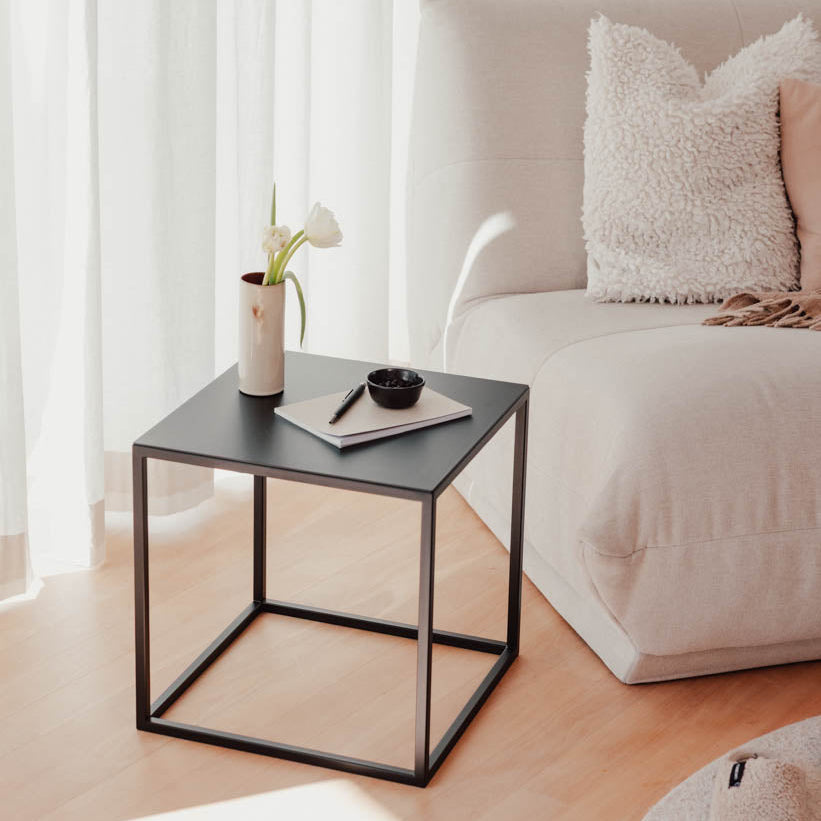 Mesa Lateral Cubo 40 Metal