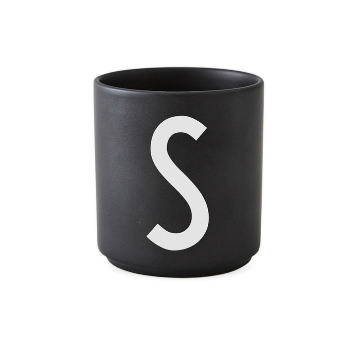 Taza con Letra S